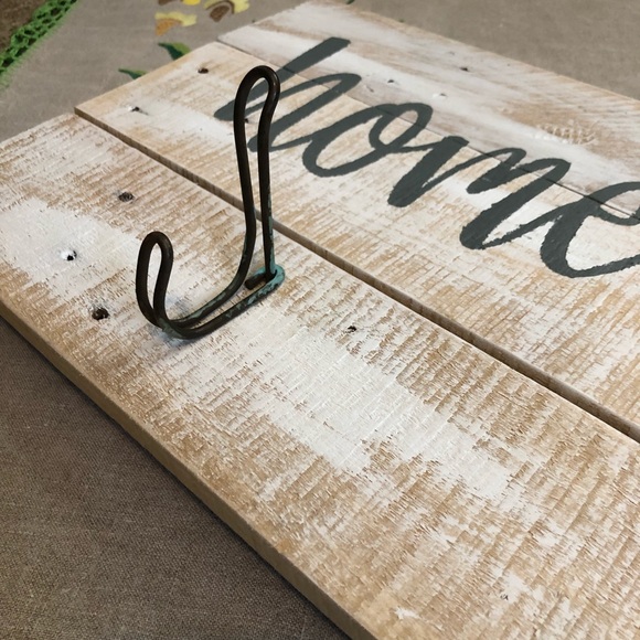 Large Reclaimed Wood Home Sweet Home Sign w Hooks - Picture 3 of 3